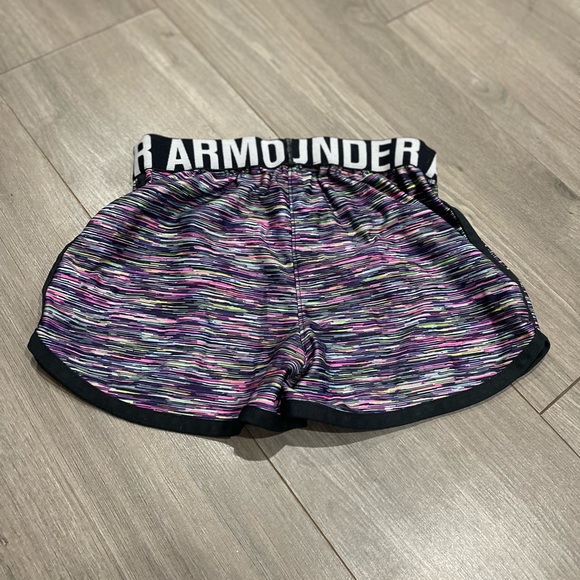 Under armour shorts - Picture 2 of 2